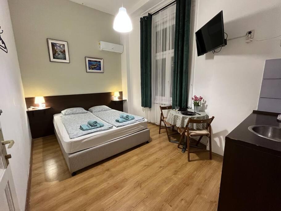 2# Sunflower Cozy Apartment Budapest Esterno foto