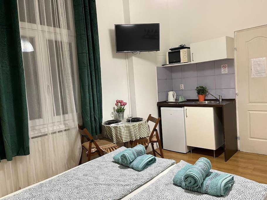 2# Sunflower Cozy Apartment Budapest Esterno foto