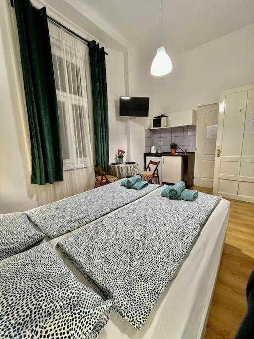 2# Sunflower Cozy Apartment Budapest Esterno foto