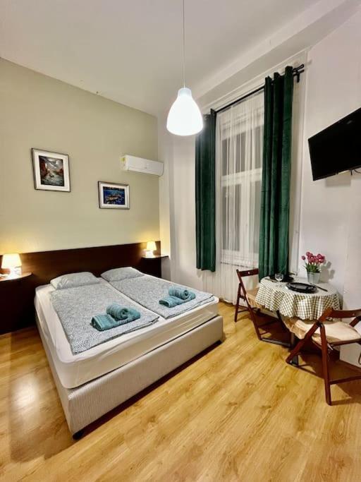 2# Sunflower Cozy Apartment Budapest Esterno foto